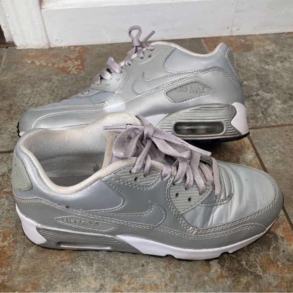Nike Air Max 90 SE Silver - Picture 3 of 7